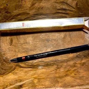 Elizabeth Arden lip liner